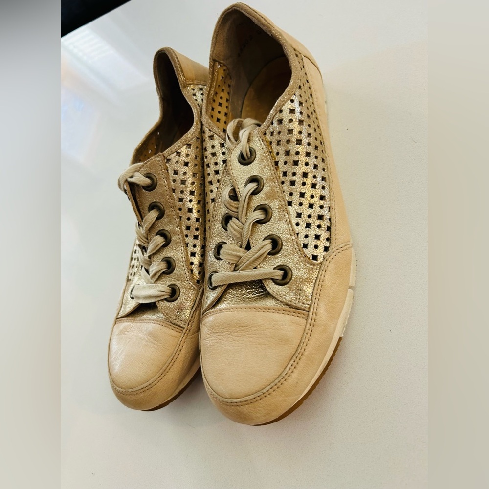 Paul Green Leather Shoes Size 8
